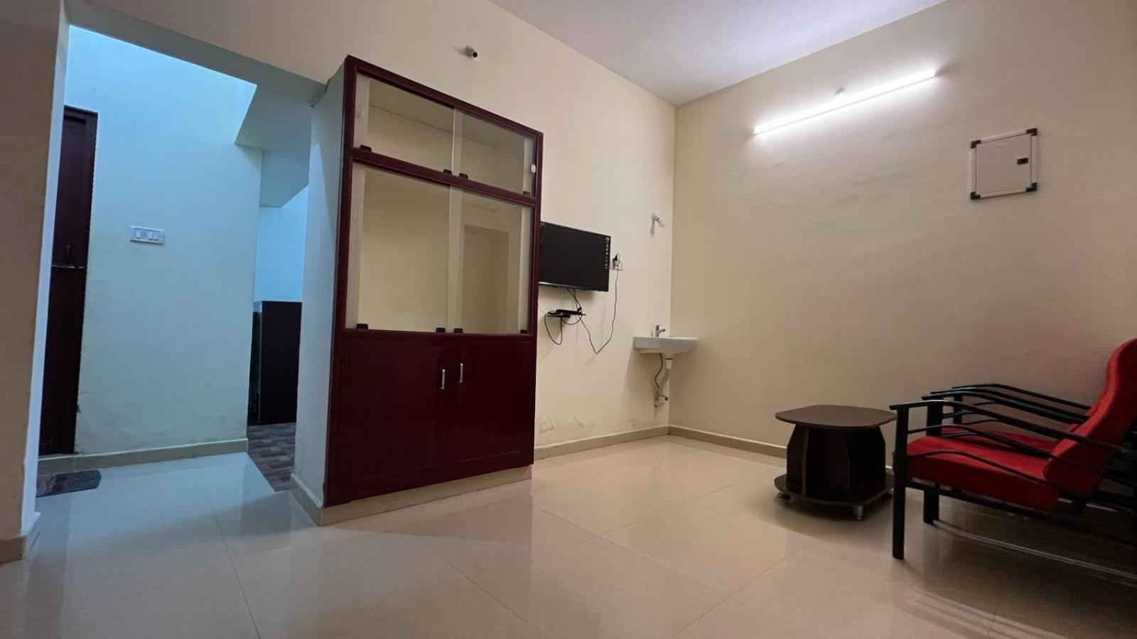Shri Sai Balavany Residency Pondicherry Exterior foto